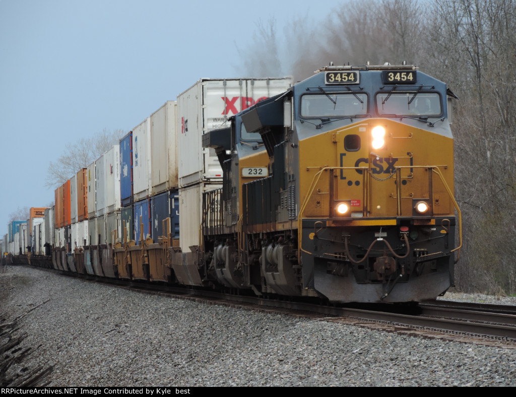 CSX 3454 on I020 